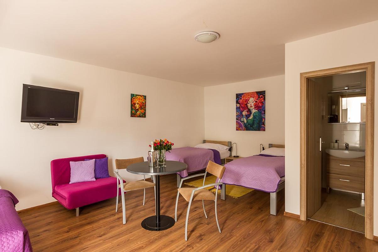 Apartmany Tereza & Free Parking Bratislava Exterior photo