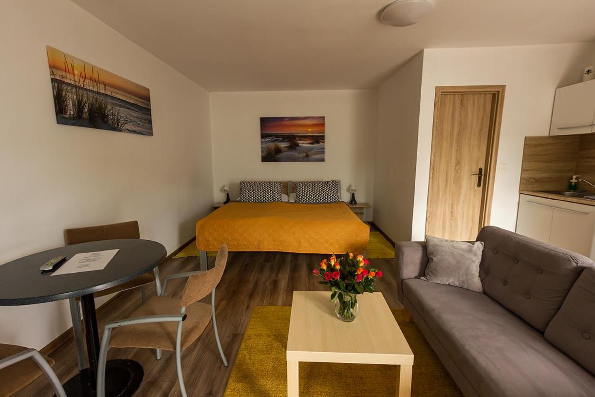 Apartmany Tereza & Free Parking Bratislava Exterior photo