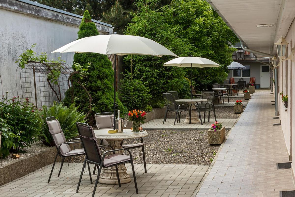 Apartmany Tereza & Free Parking Bratislava Exterior photo